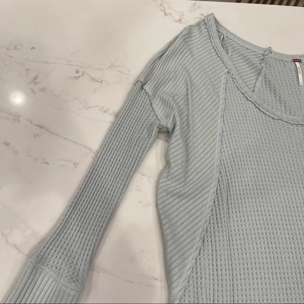 🎉HP🎉 NWOT Free People light blue Catalina thermal long sleeve T-shirt - Picture 16 of 16